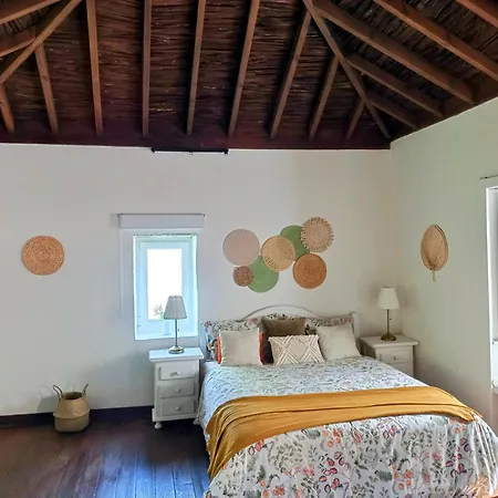 Nyaraló Matos Pool And Garden