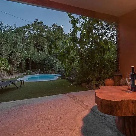 Matos Pool And Garden Valleseco